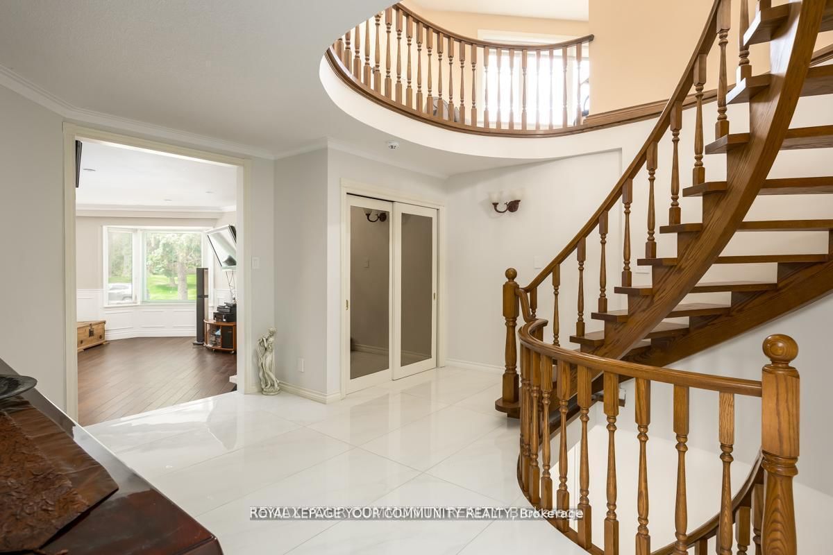 117 Hayhoe Avenue • Vaughan, ON photo 24