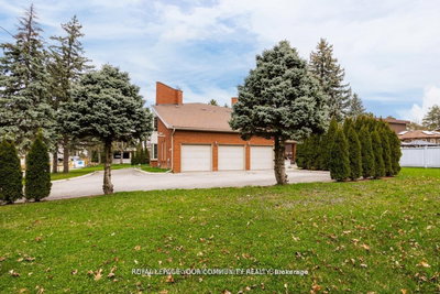 117 Hayhoe Avenue • Vaughan, ON photo 4