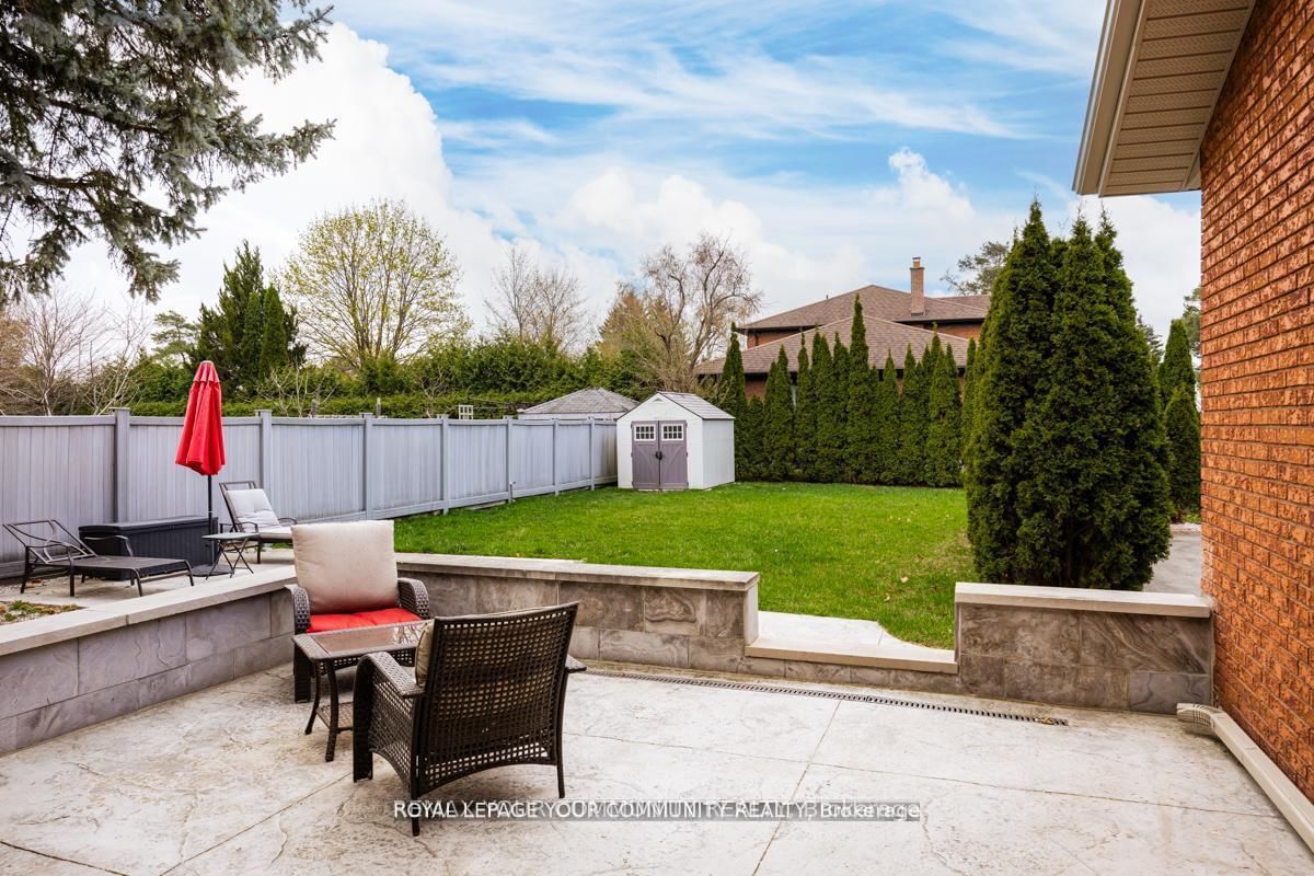 117 Hayhoe Avenue • Vaughan, ON photo 9