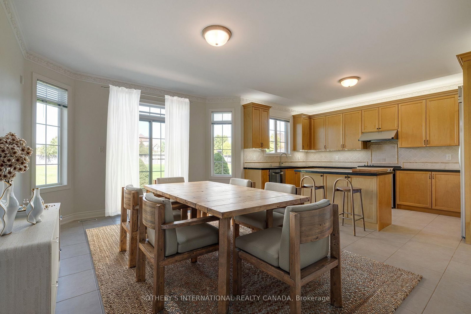186 Weaver Crt, Vaughan, view 12