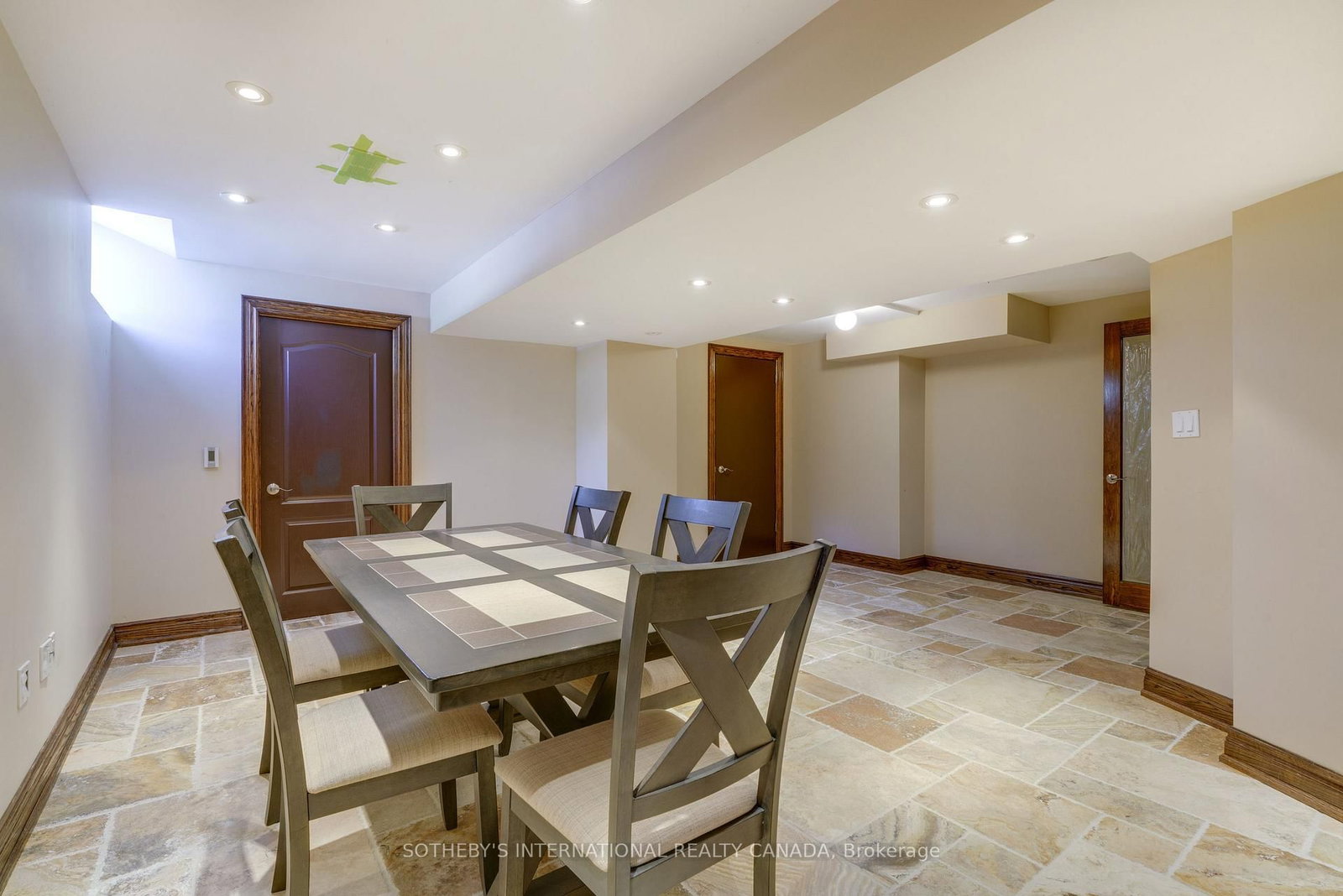 186 Weaver Crt, Vaughan, view 32