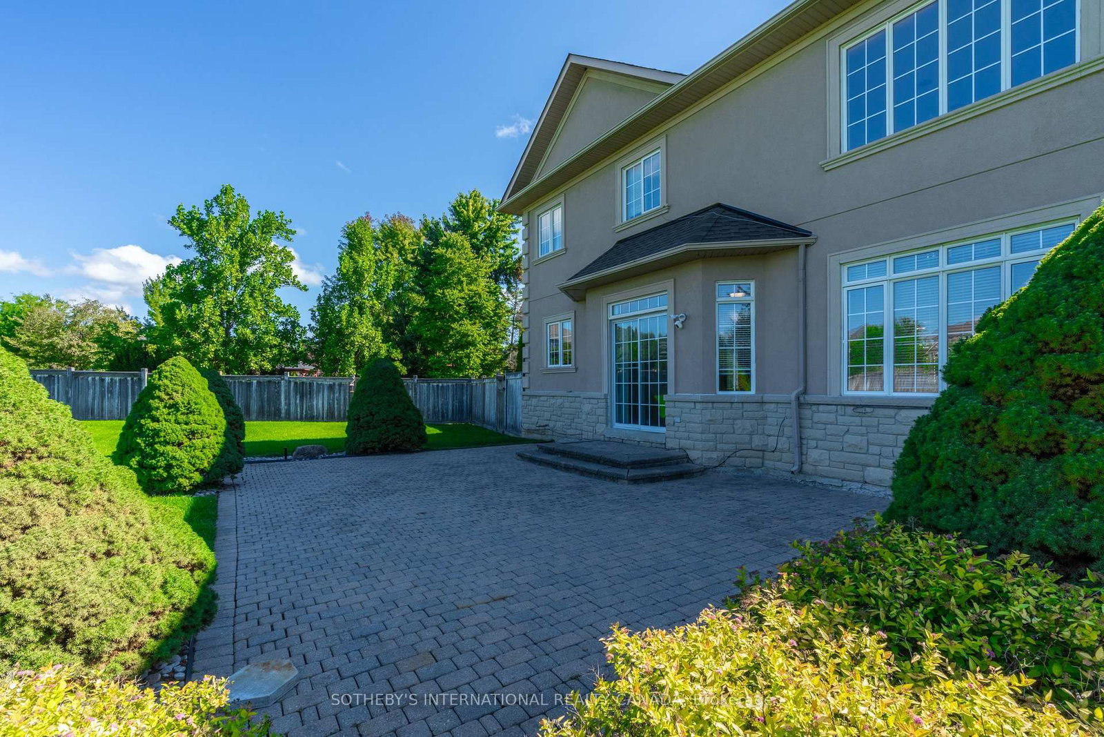 186 Weaver Crt, Vaughan, view 5