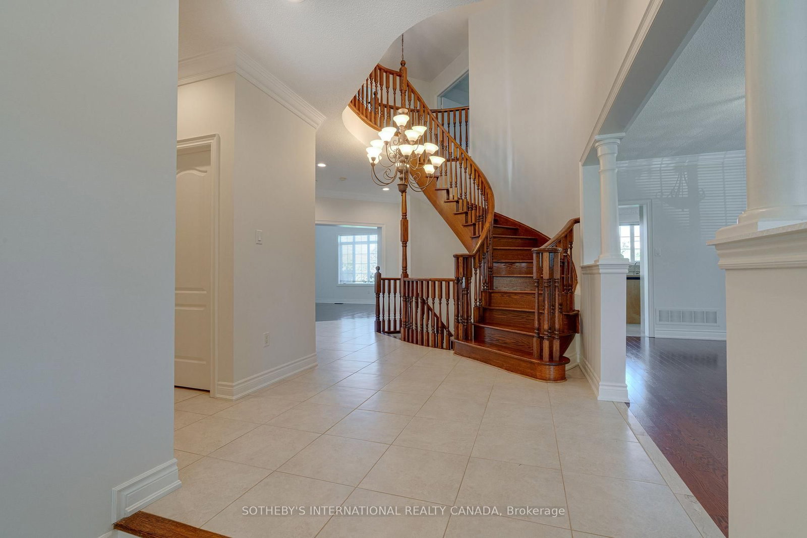 186 Weaver Crt, Vaughan, view 8