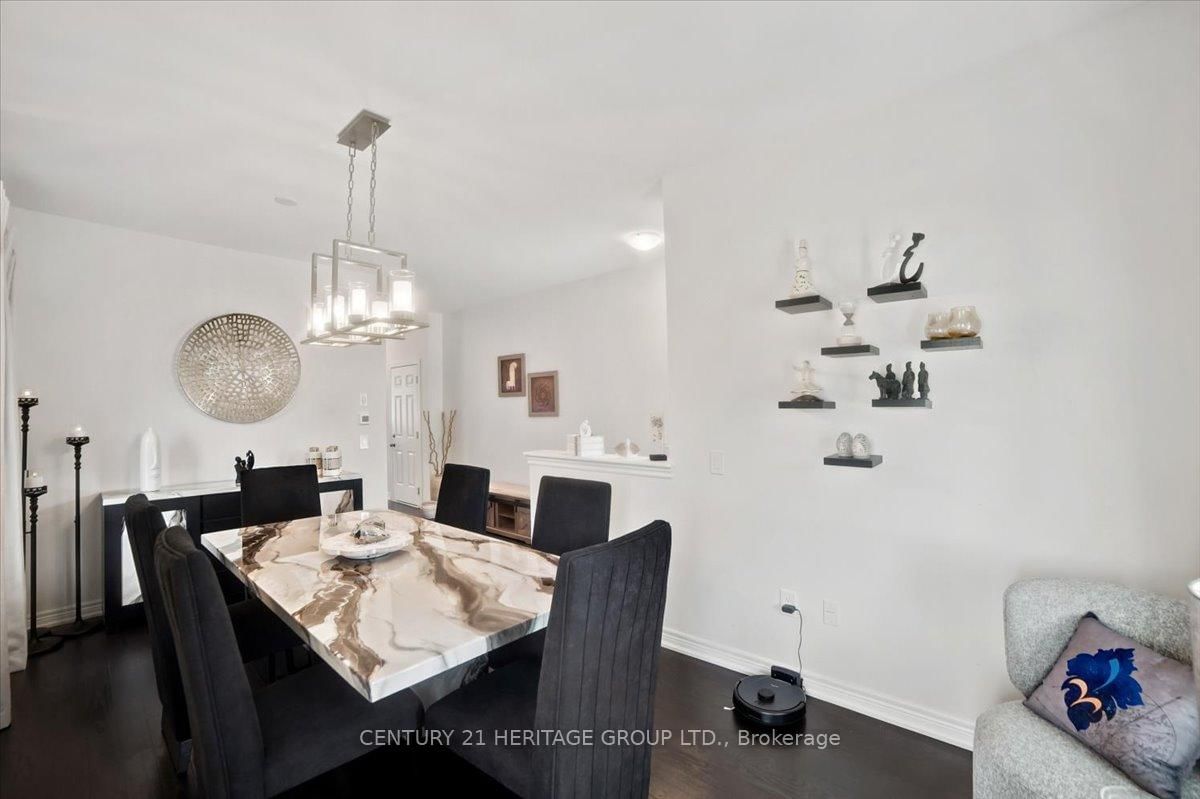 100 Mondial Crescent E • East Gwillimbury, ON photo 12
