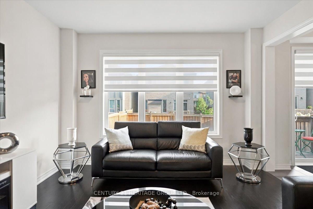 100 Mondial Crescent E • East Gwillimbury, ON photo 16