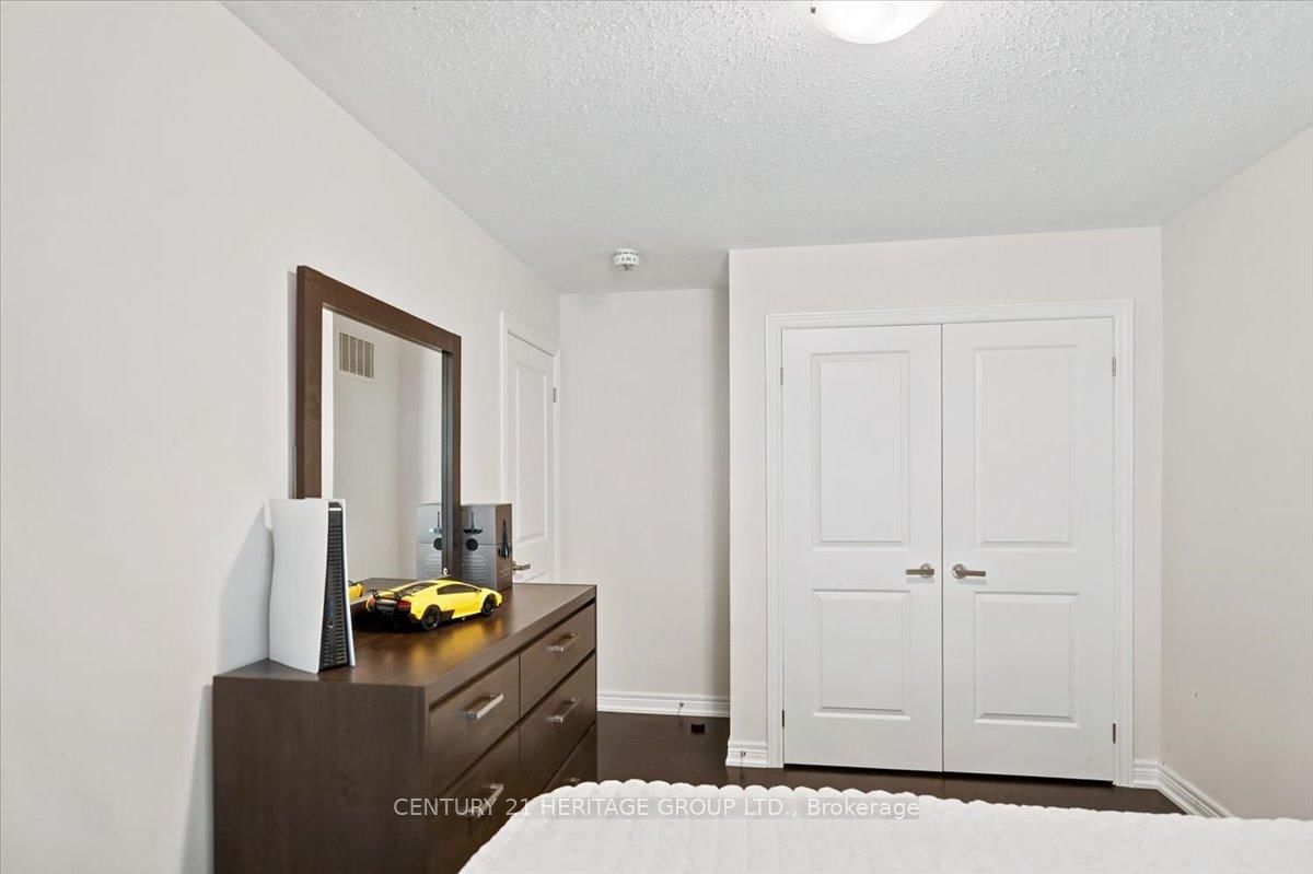 100 Mondial Crescent E • East Gwillimbury, ON photo 29