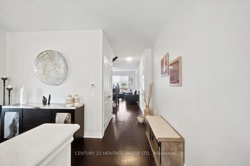 100 Mondial Crescent E