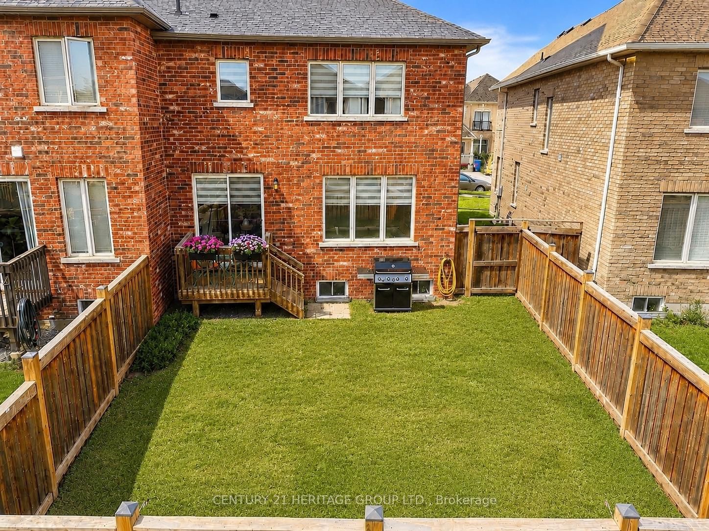 100 Mondial Crescent E • East Gwillimbury, ON photo 34