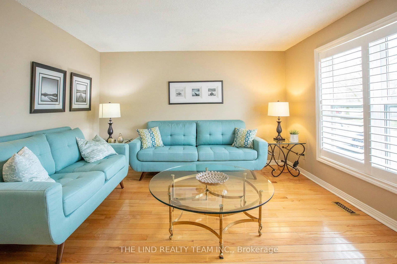 272 Jeff Smith Court • Newmarket, ON photo 6