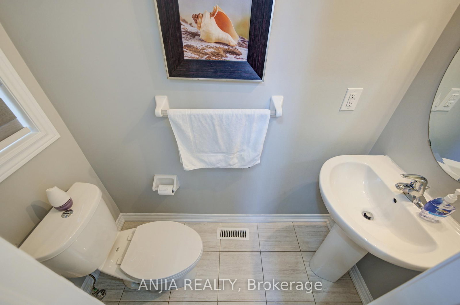 63 Suttonrail Way • Whitchurch-Stouffville, ON photo 18