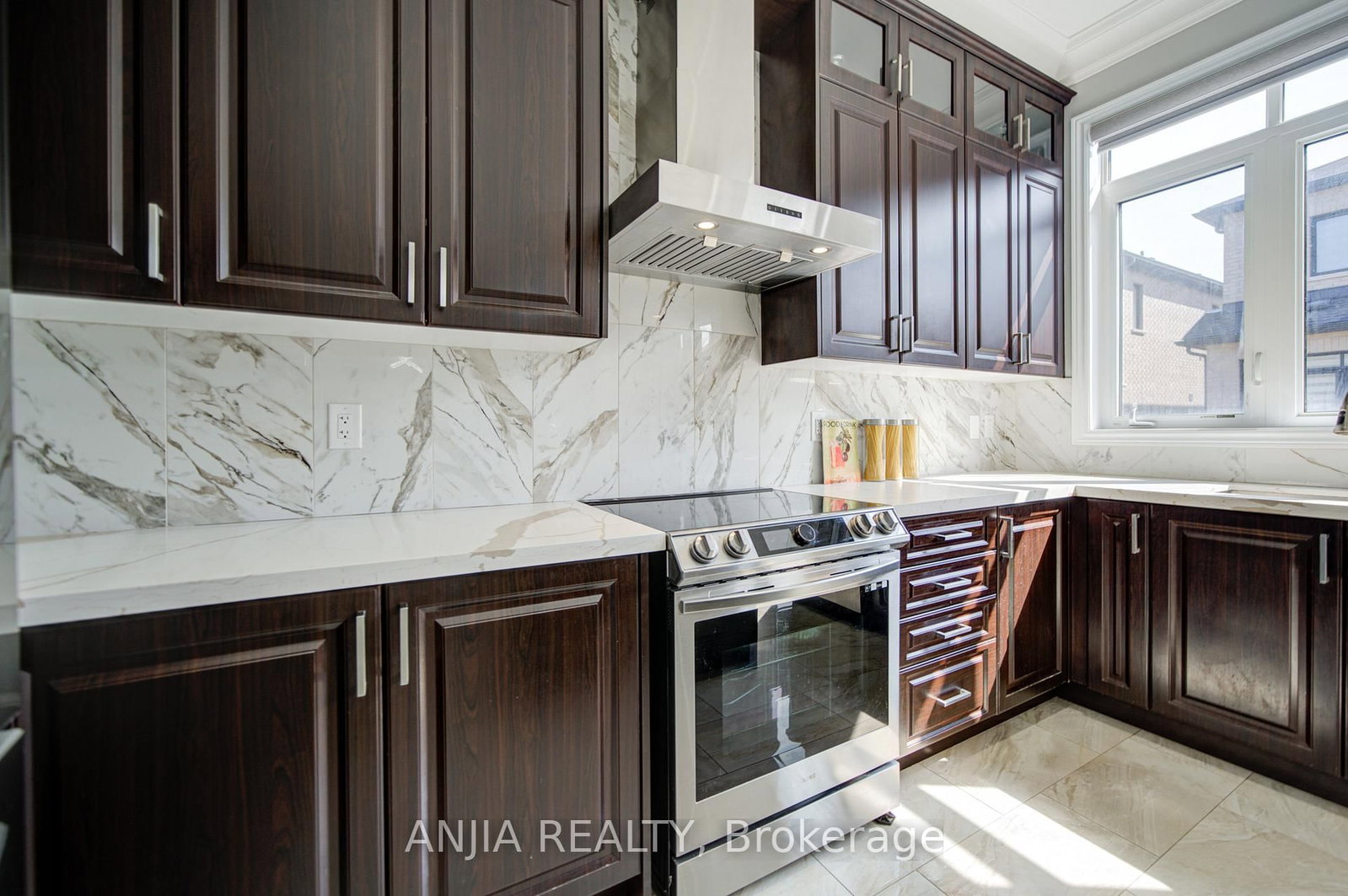 63 Suttonrail Way • Whitchurch-Stouffville, ON photo 22