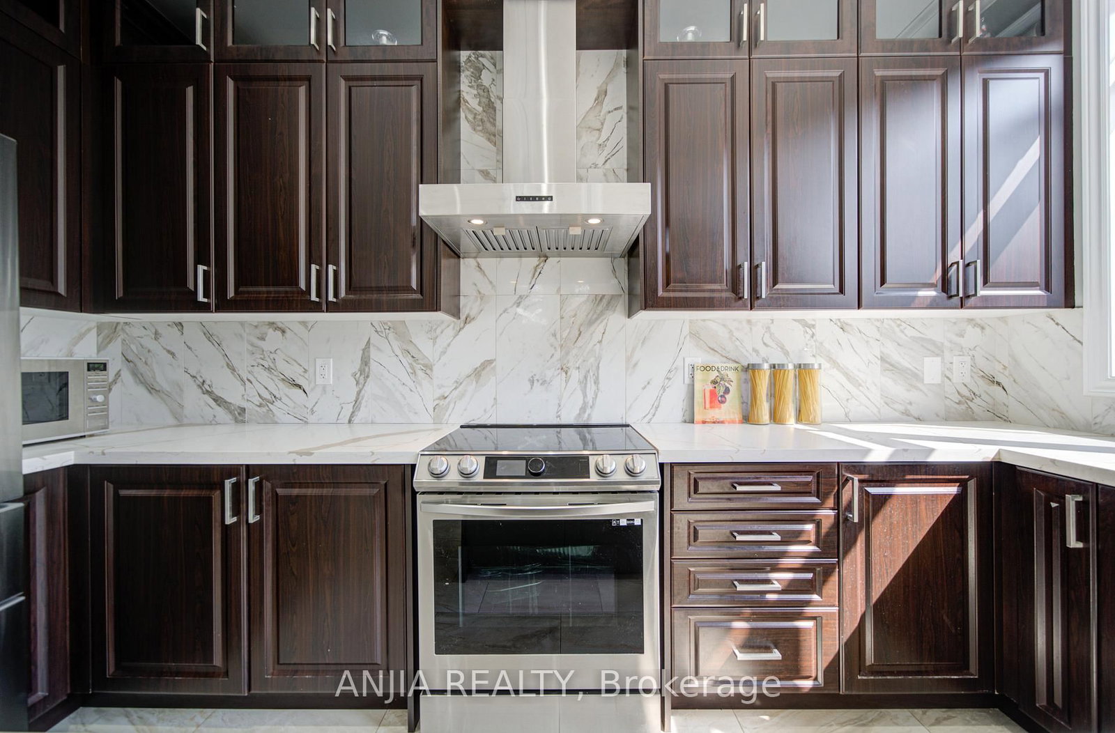 63 Suttonrail Way • Whitchurch-Stouffville, ON photo 26