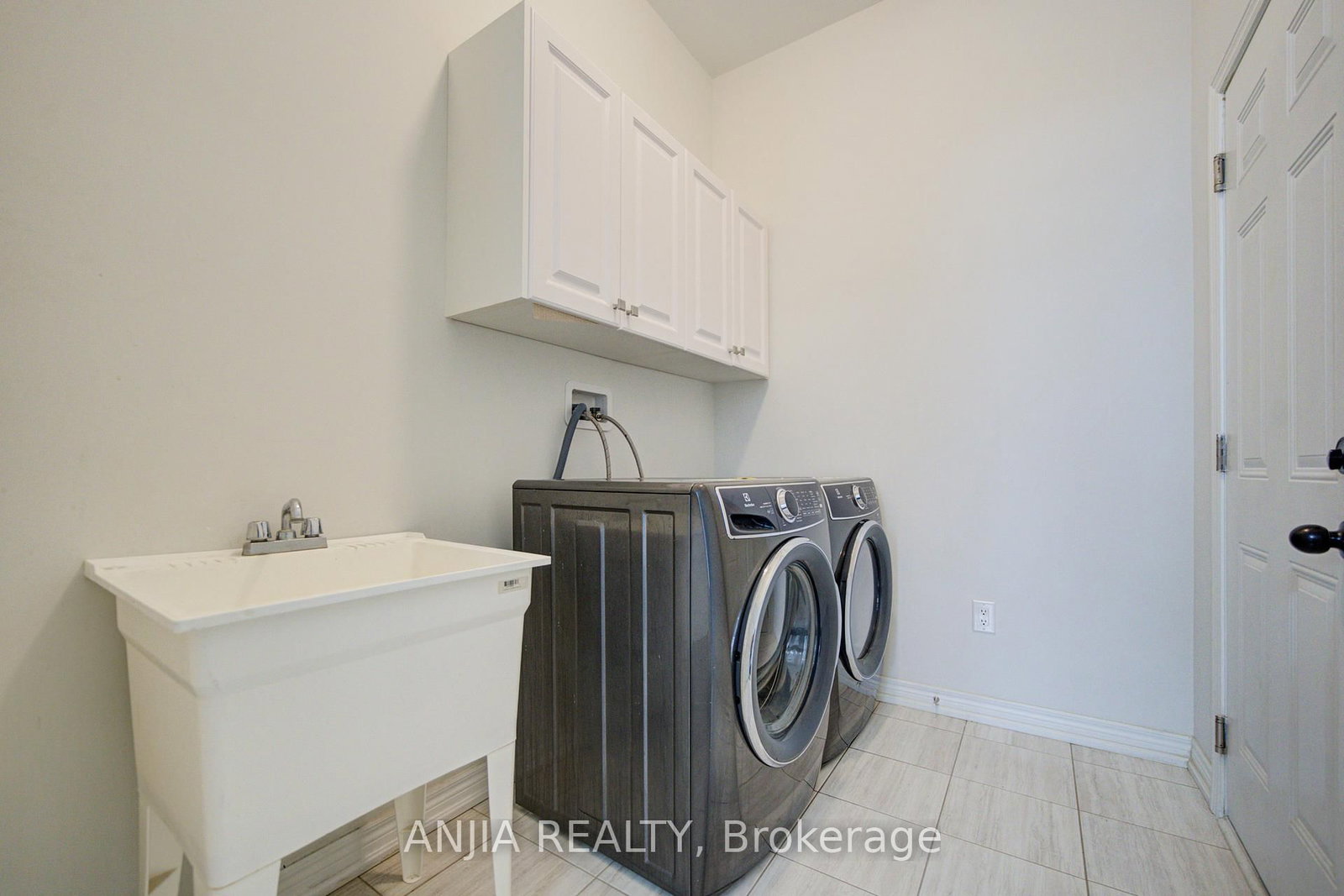 63 Suttonrail Way • Whitchurch-Stouffville, ON photo 28