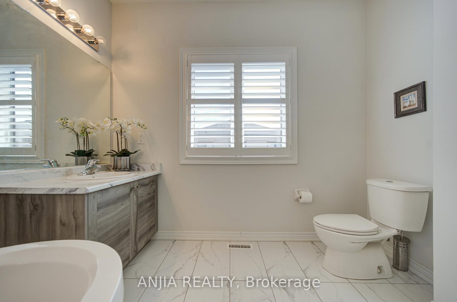 63 Suttonrail Way • Whitchurch-Stouffville, ON photo 32