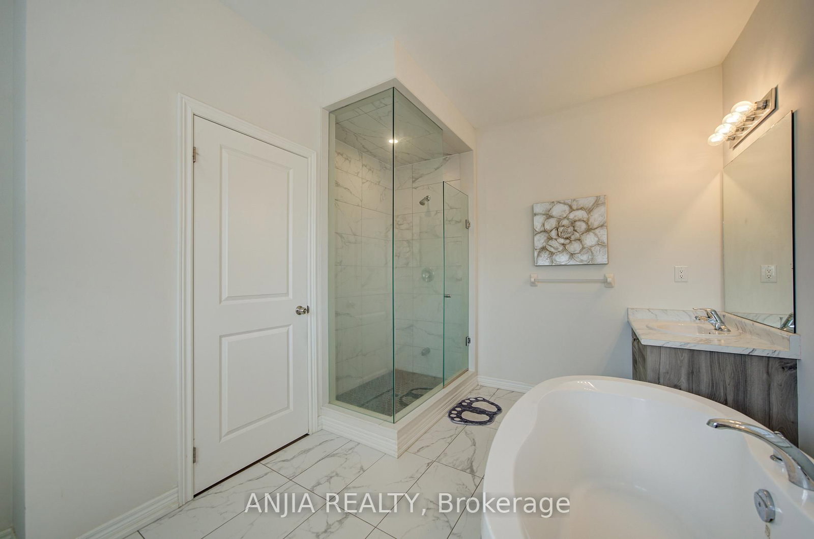 63 Suttonrail Way • Whitchurch-Stouffville, ON photo 33