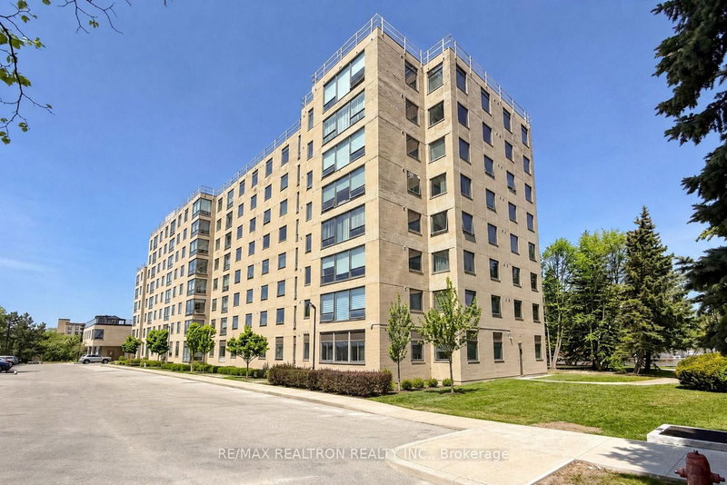 307 - 326 Major Mackenzie Drive E