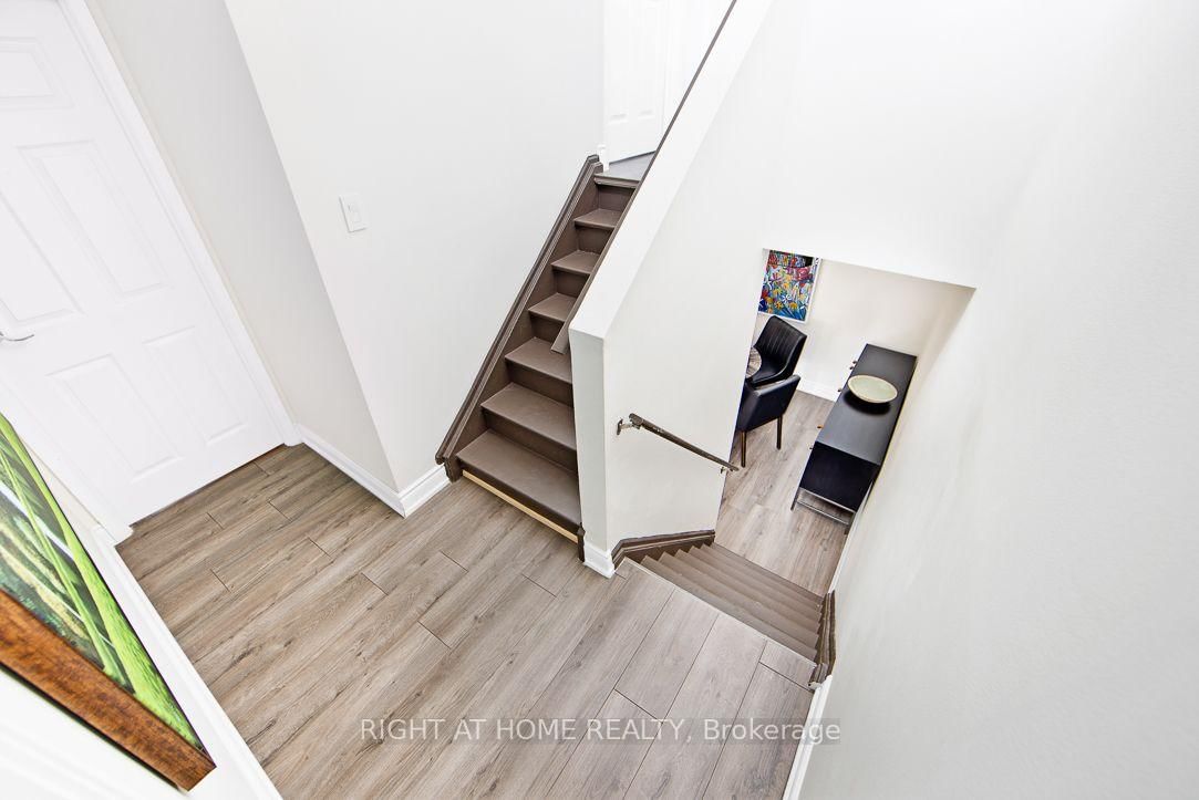 269 Milestone Crescent • Aurora, ON photo 11