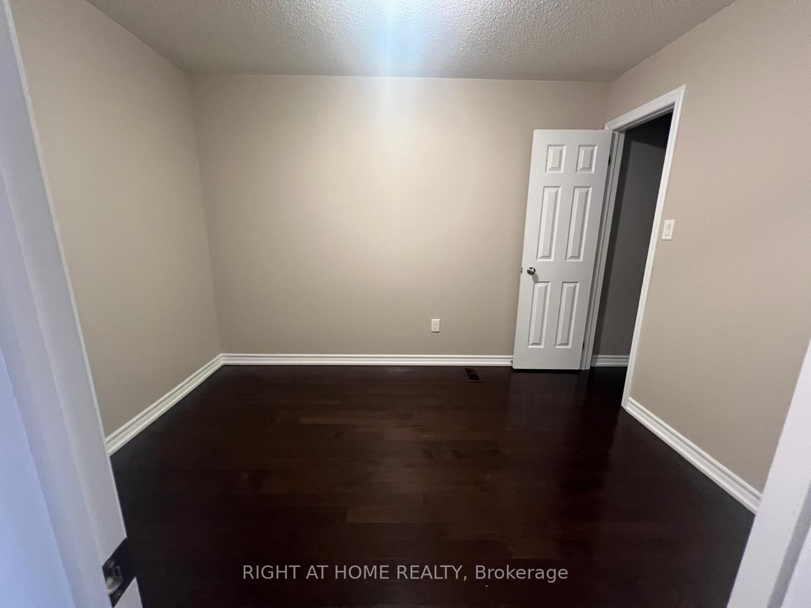 60 Zachary Place N • Vaughan, ON photo 17