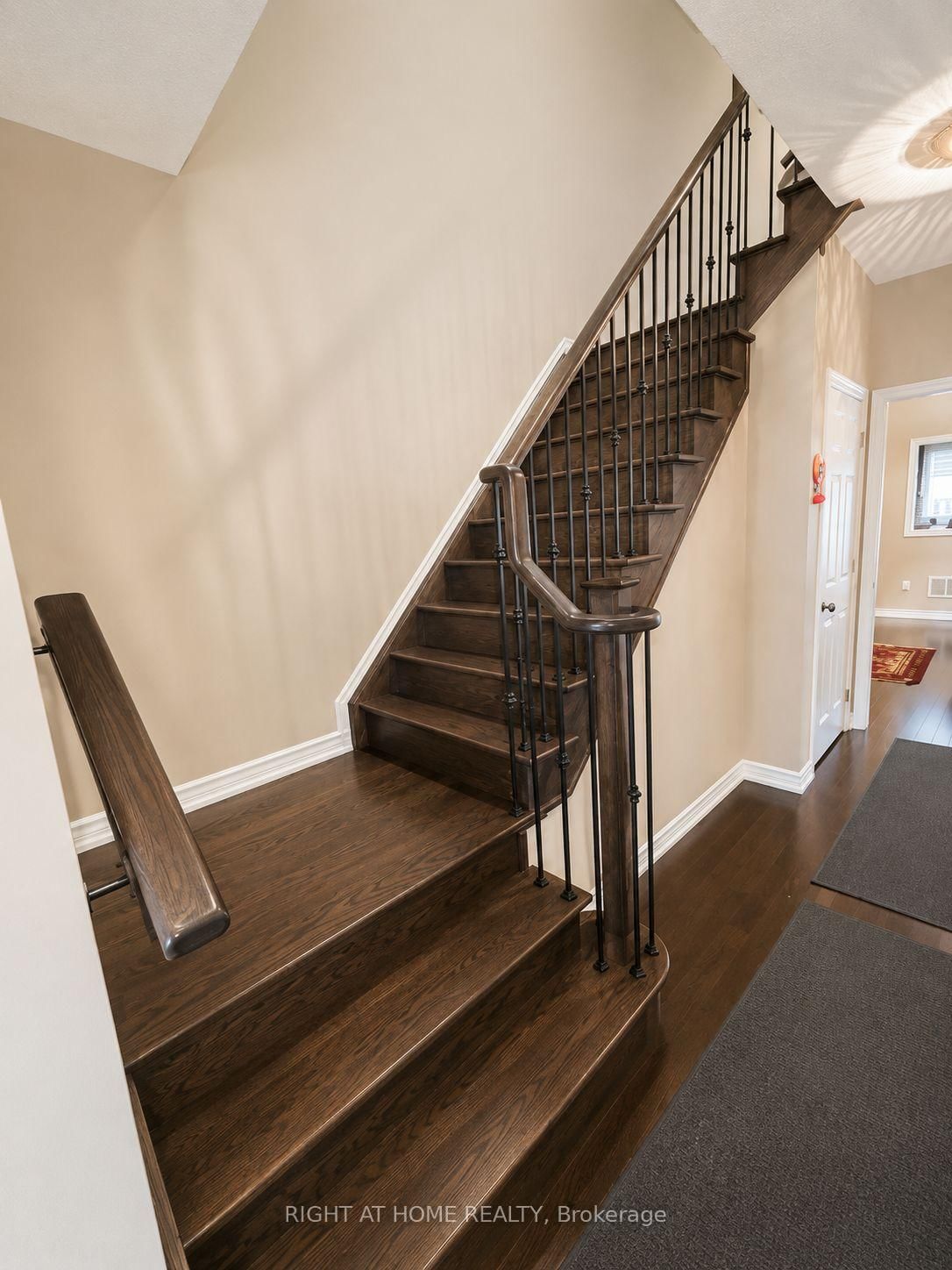 60 Zachary Place N • Vaughan, ON photo 5