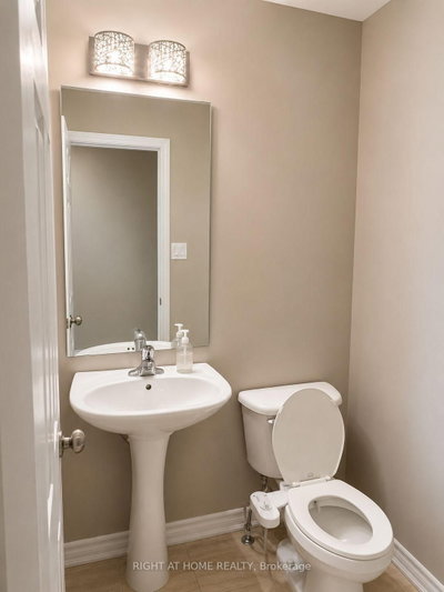60 Zachary Place N • Vaughan, ON photo 6