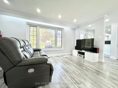 93 Parkway Avenue • Markham, ON photo 9