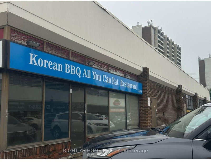 180 Steeles Ave W photo 2