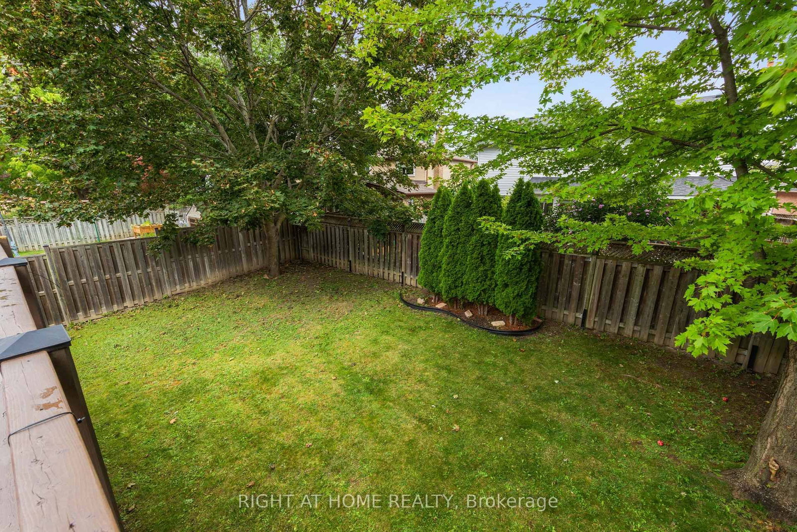 262 Yorkshire Drive • Newmarket, ON photo 27
