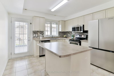 10004 McCowan Road • Markham, ON photo 2