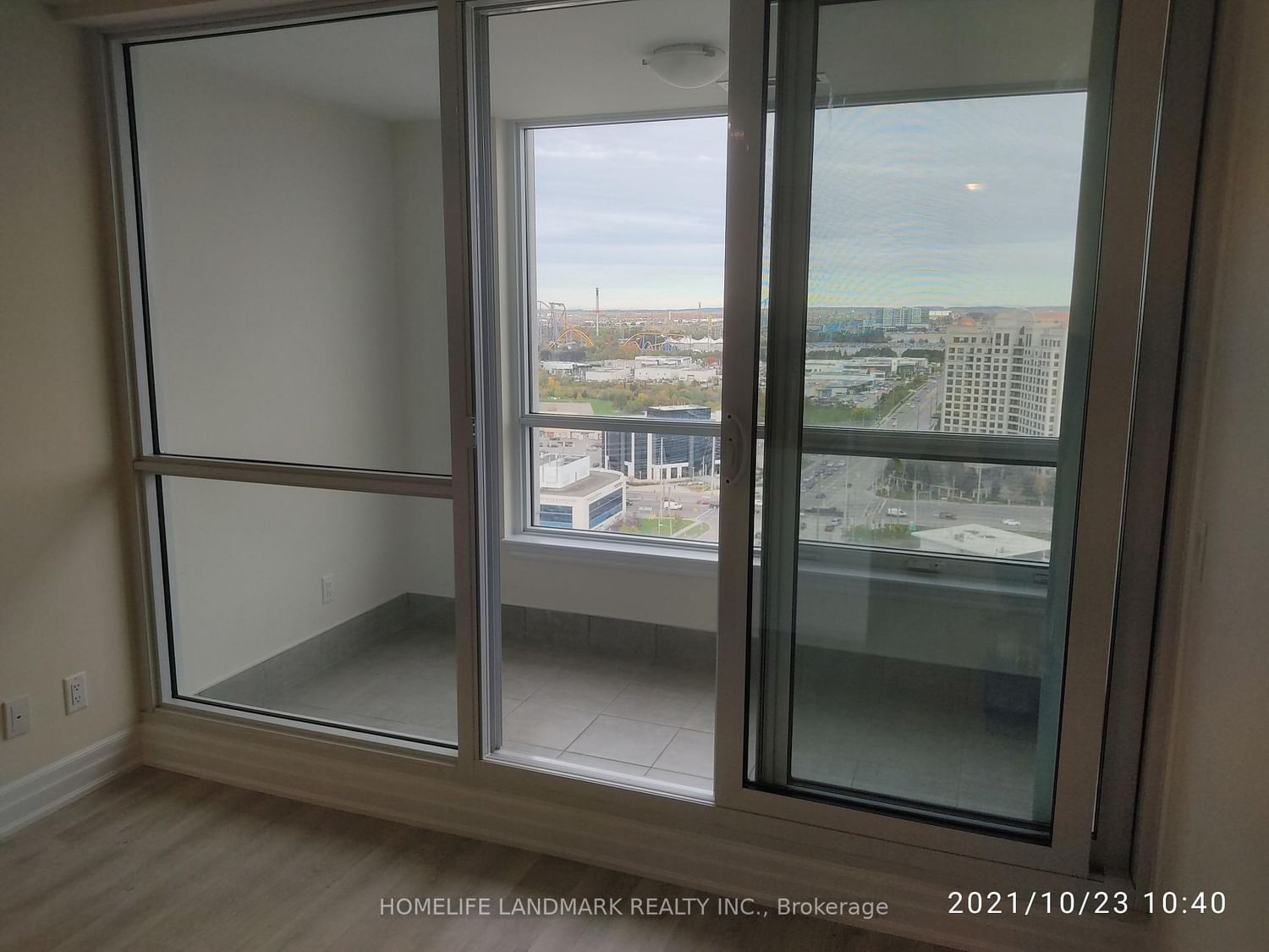 2001-9085 Jane St, Vaughan, view 8