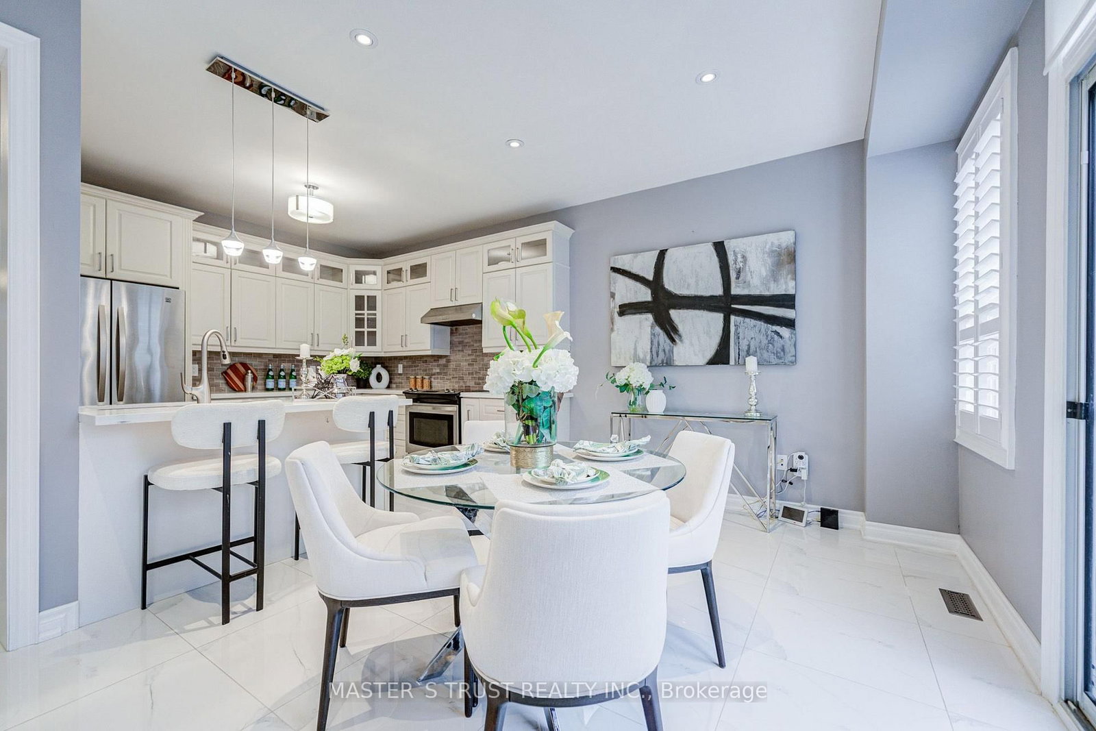350 Coachwhip Trail • Newmarket, ON photo 16