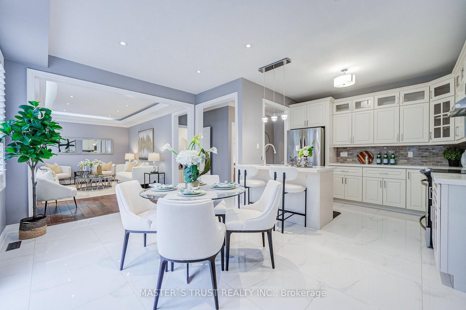 350 Coachwhip Trail • Newmarket, ON photo 18
