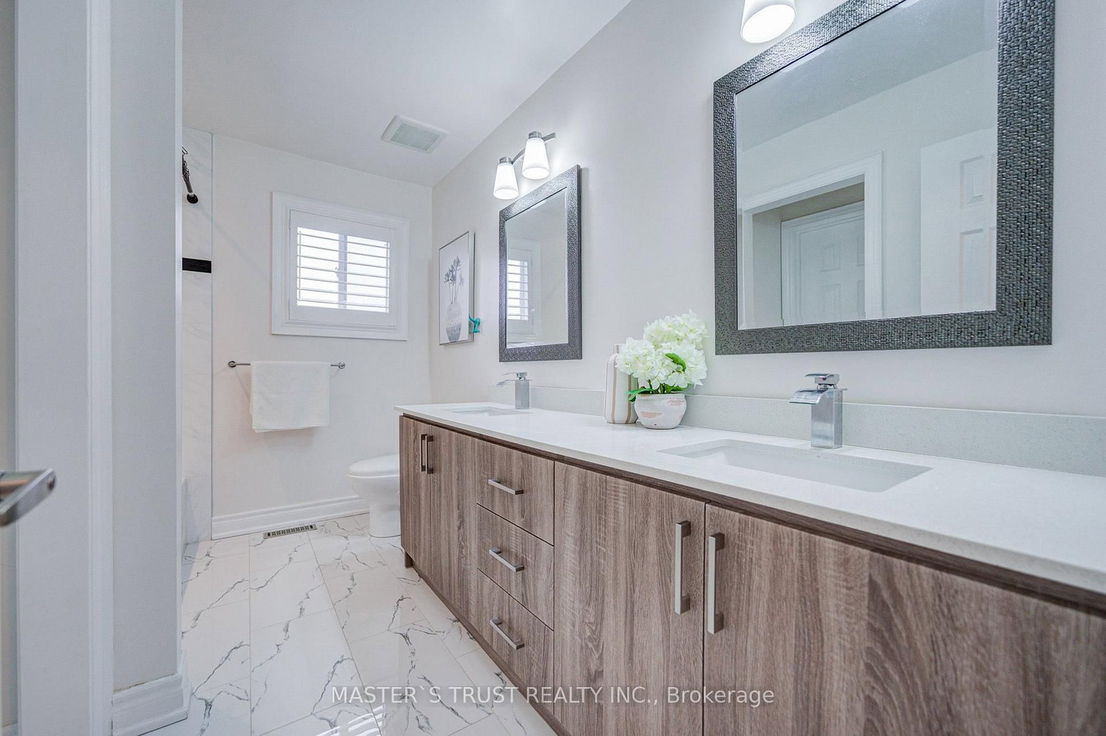 350 Coachwhip Trail • Newmarket, ON photo 41