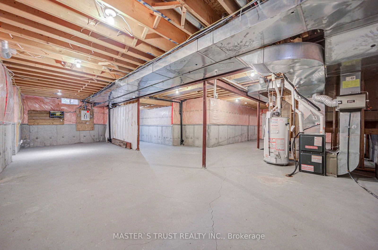 350 Coachwhip Trail • Newmarket, ON photo 46
