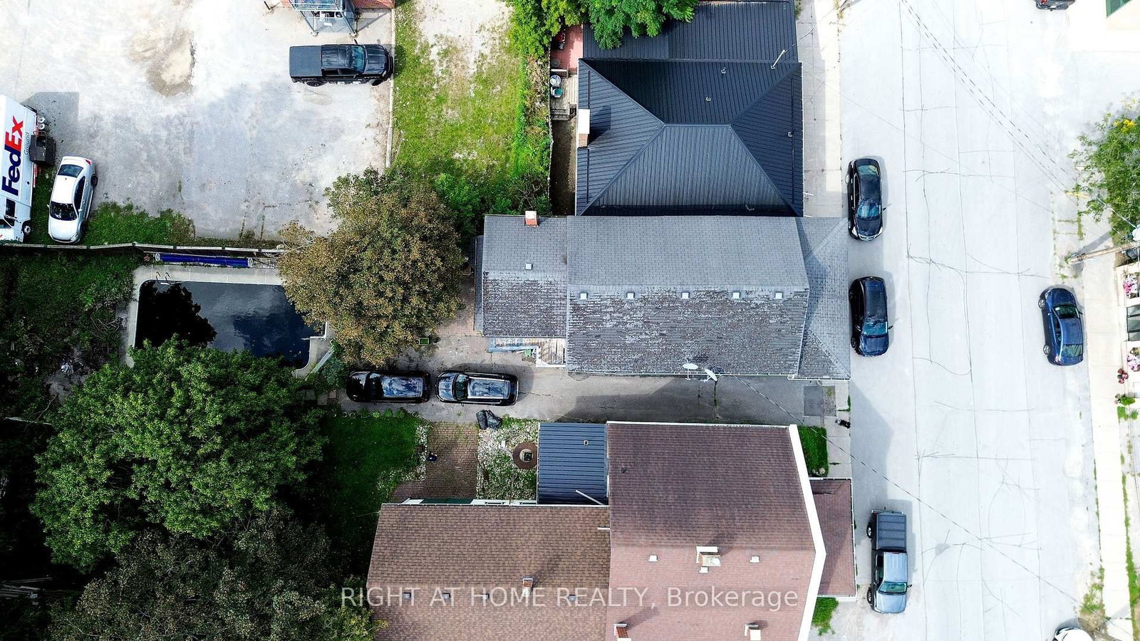 17 Laidlaw St Street S • Brock, ON photo 36