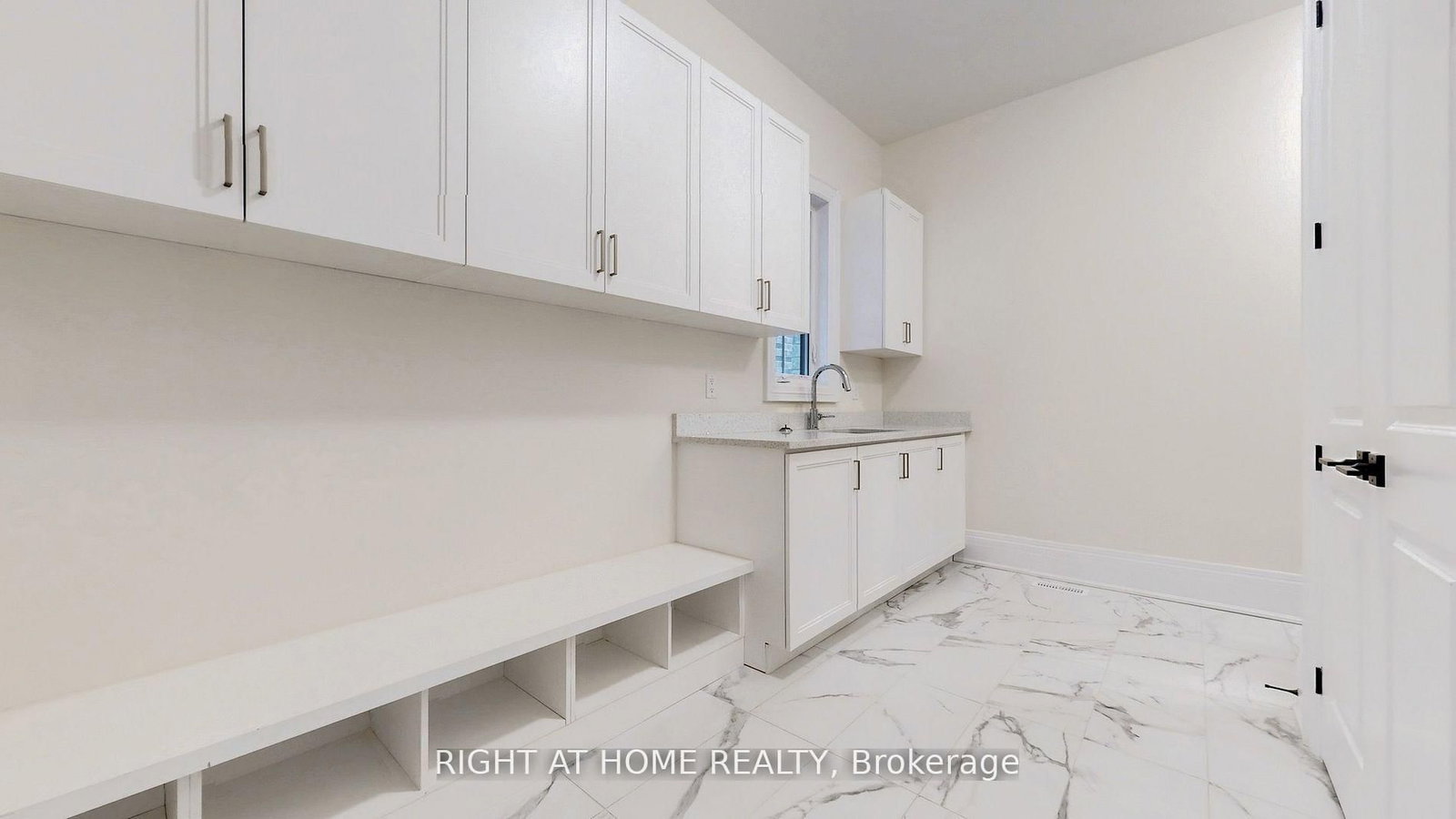 7 Adario Crescent • Vaughan, ON photo 15