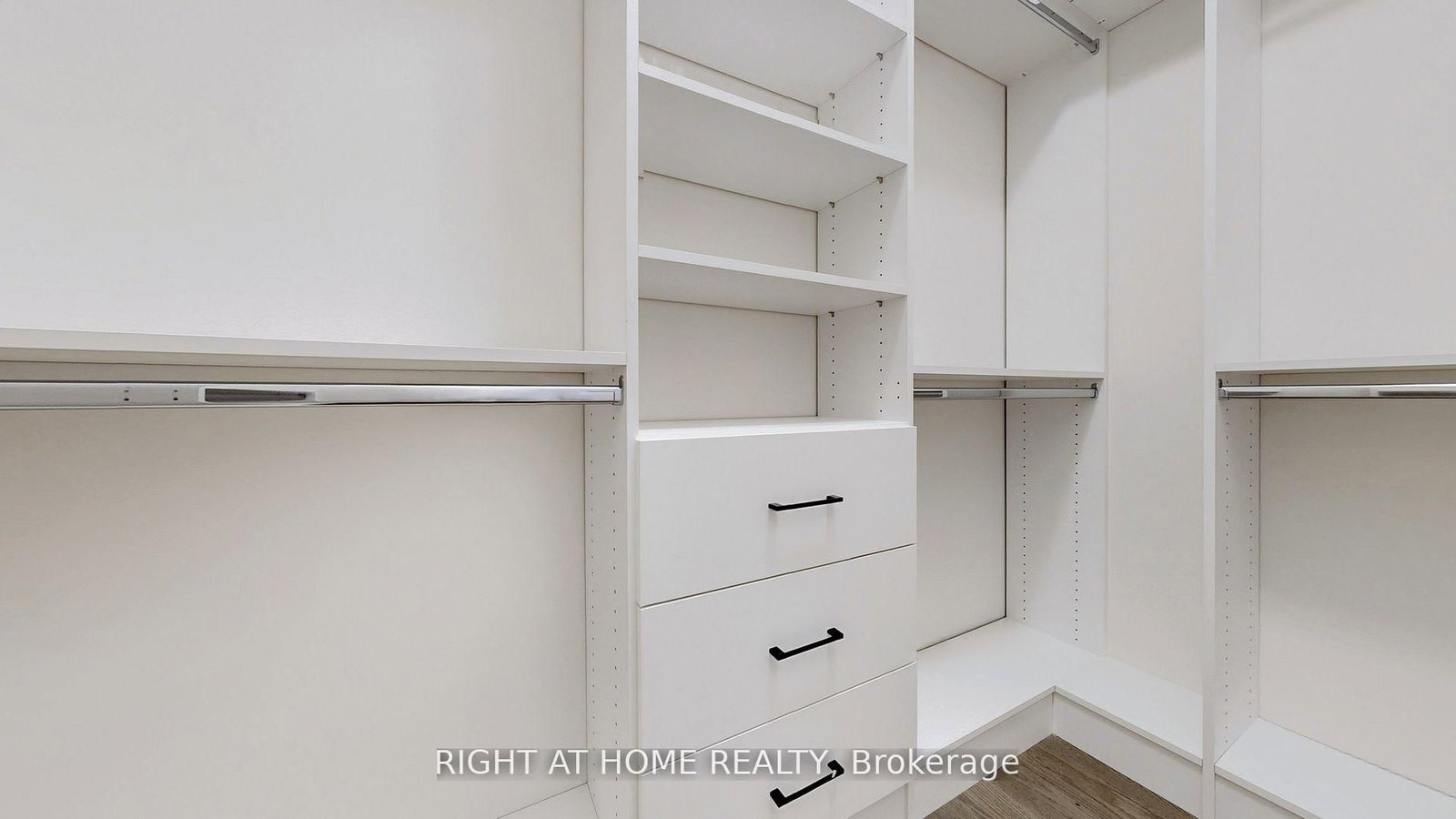 7 Adario Crescent • Vaughan, ON photo 32