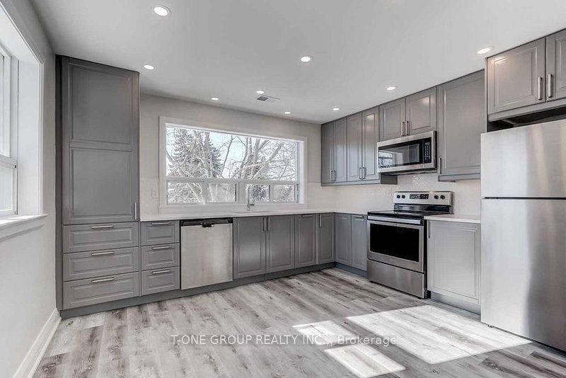 3 - 60 Rockport Crescent