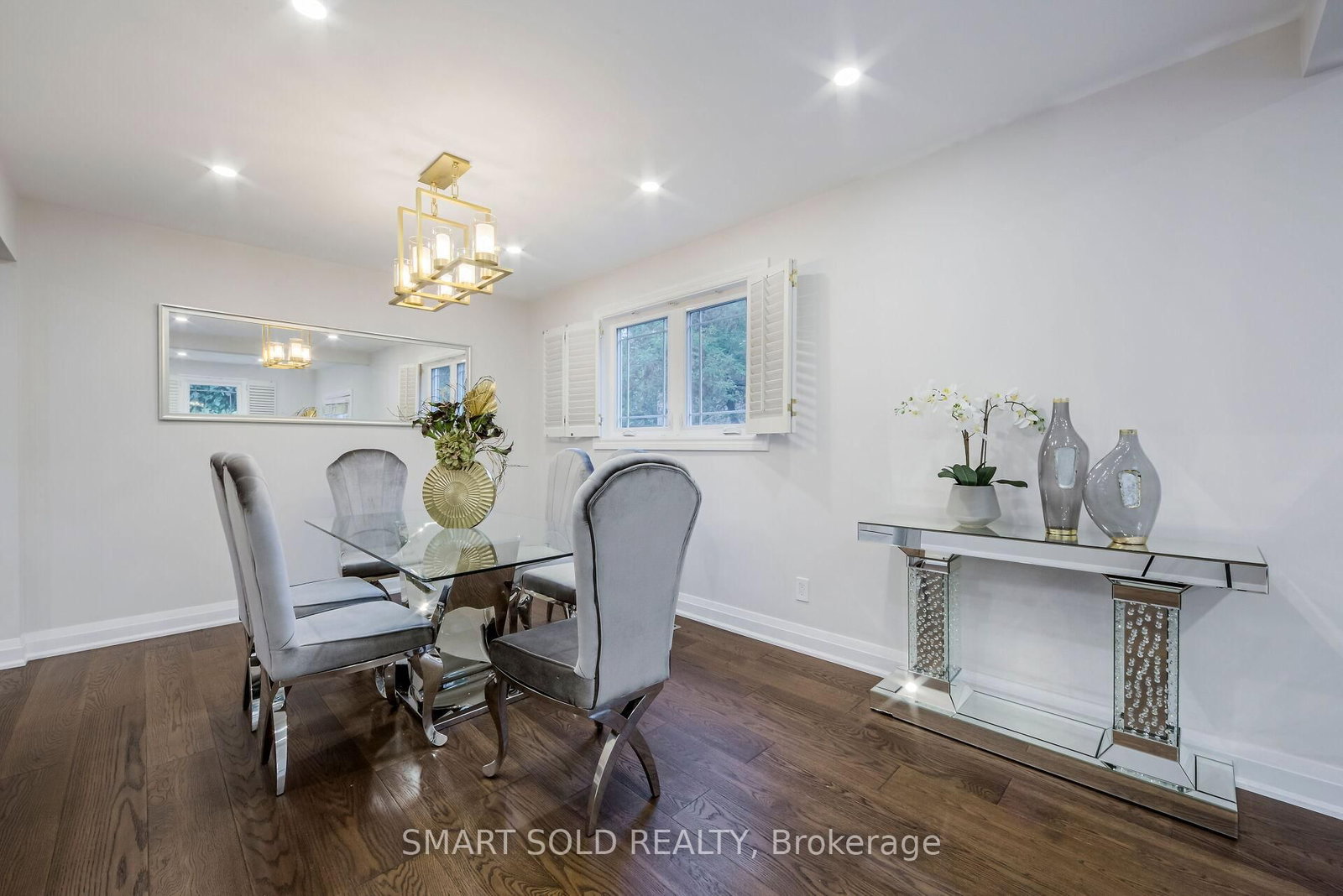 1 Tiffany Gate • Richmond Hill, ON photo 11