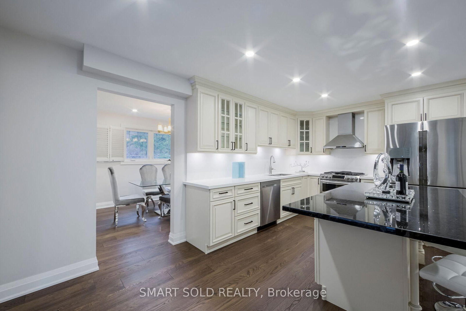 1 Tiffany Gate • Richmond Hill, ON photo 15