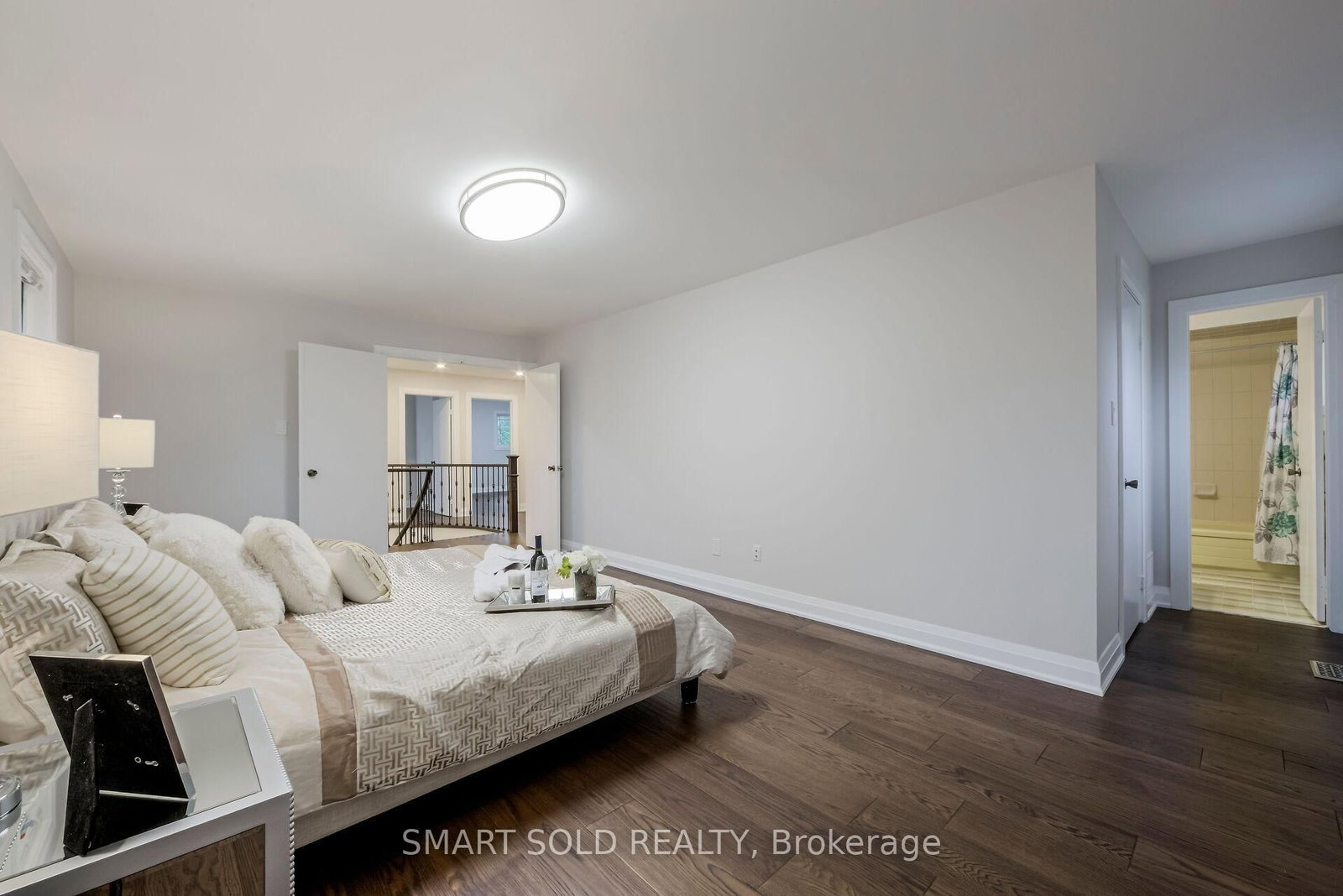 1 Tiffany Gate • Richmond Hill, ON photo 28