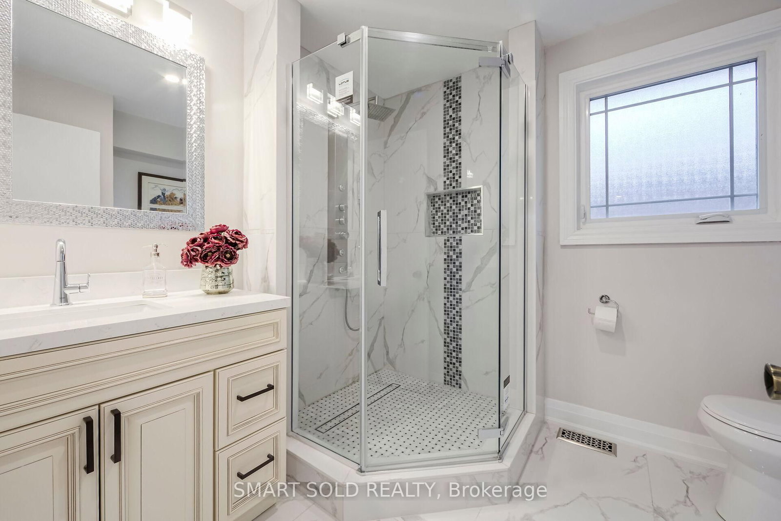 1 Tiffany Gate • Richmond Hill, ON photo 31