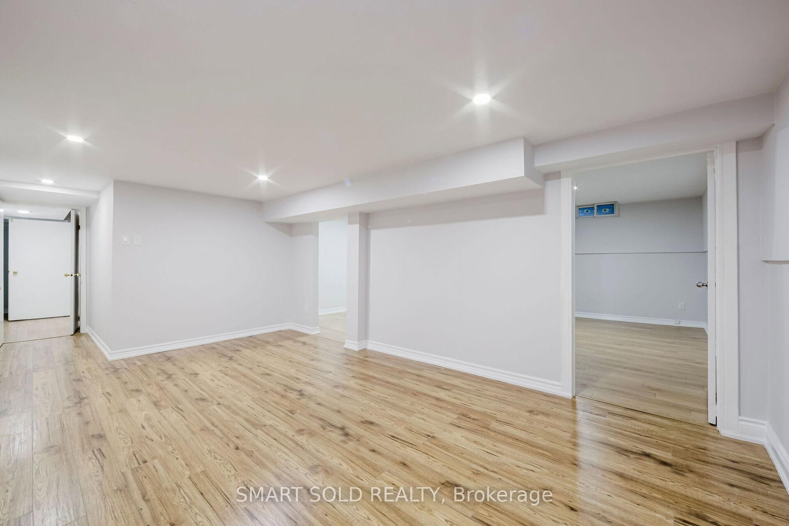 1 Tiffany Gate • Richmond Hill, ON photo 40