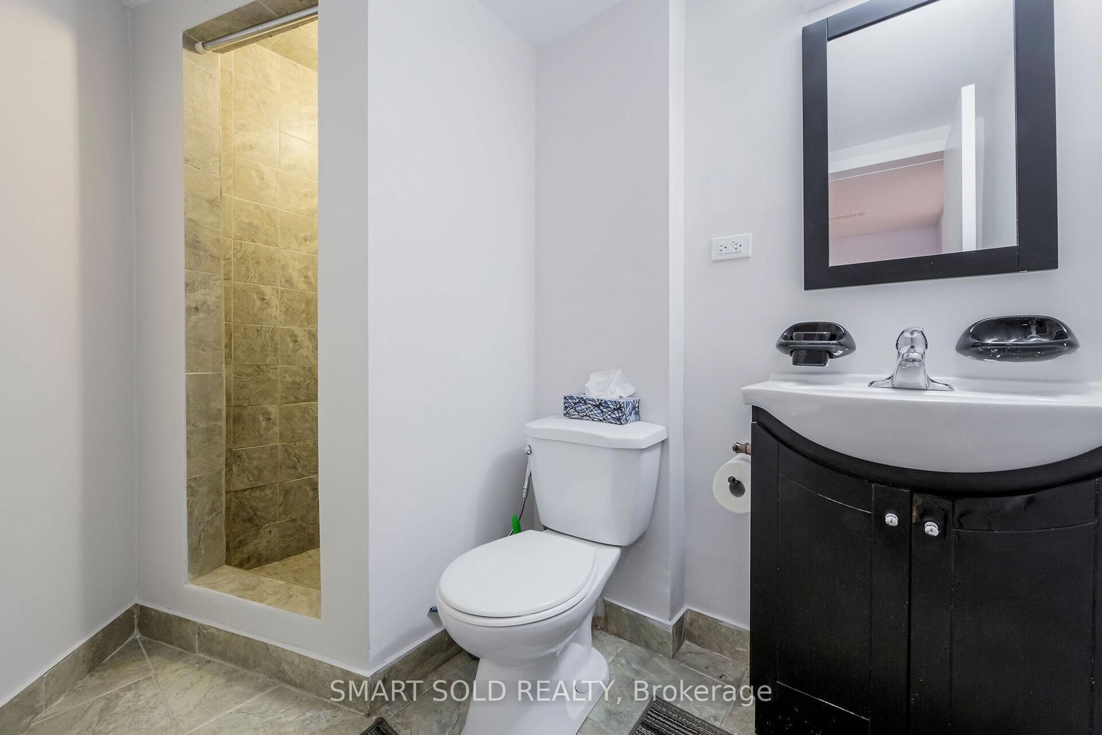 1 Tiffany Gate • Richmond Hill, ON photo 45