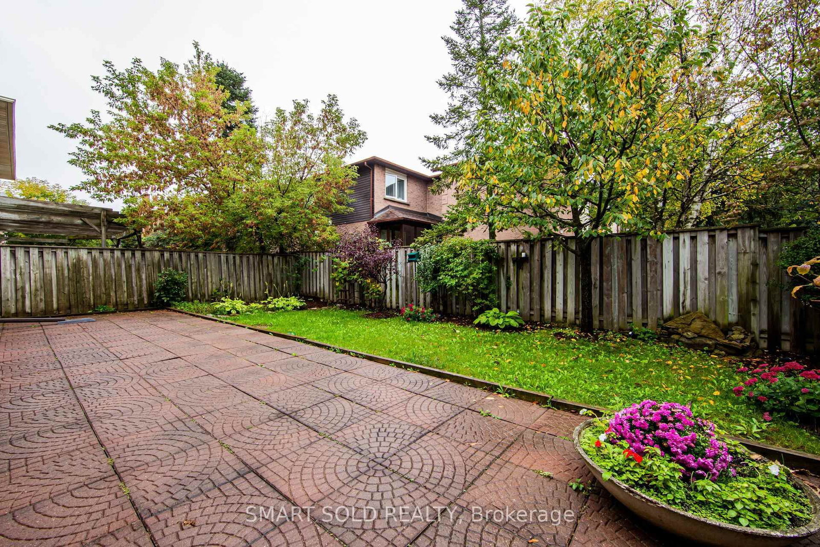 1 Tiffany Gate • Richmond Hill, ON photo 46