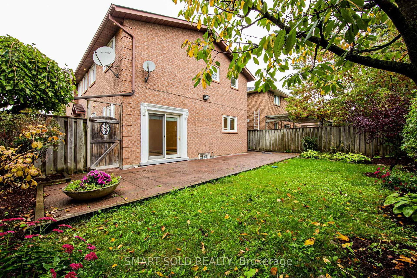 1 Tiffany Gate • Richmond Hill, ON photo 47
