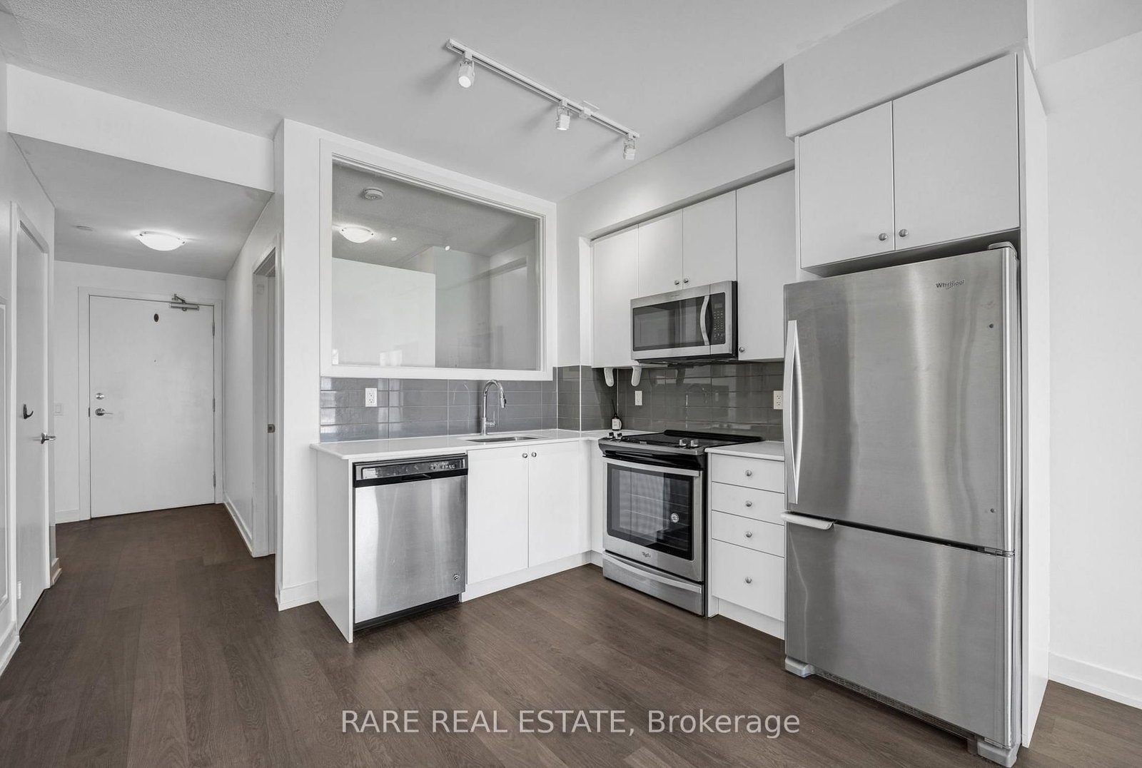 555 William Graham Drive • #115 • Aurora, ON photo 3