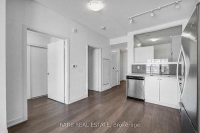 555 William Graham Drive • #115 • Aurora, ON photo 4