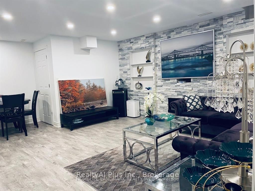Bsmt - 80 Batchford Crescent, Markham 4