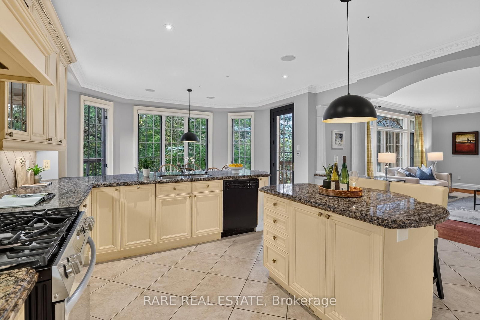 92 Willis Drive • Aurora, ON photo 17