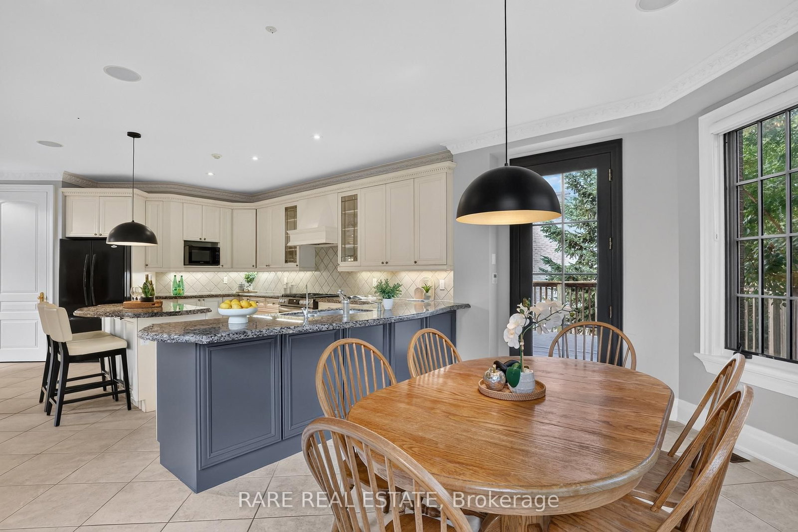 92 Willis Drive • Aurora, ON photo 19